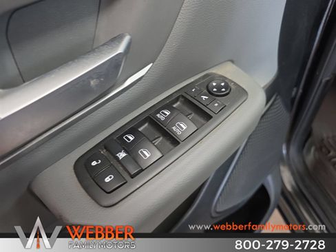 Used 2019 RAM 1500 Big Horn AWD/4WD image 12