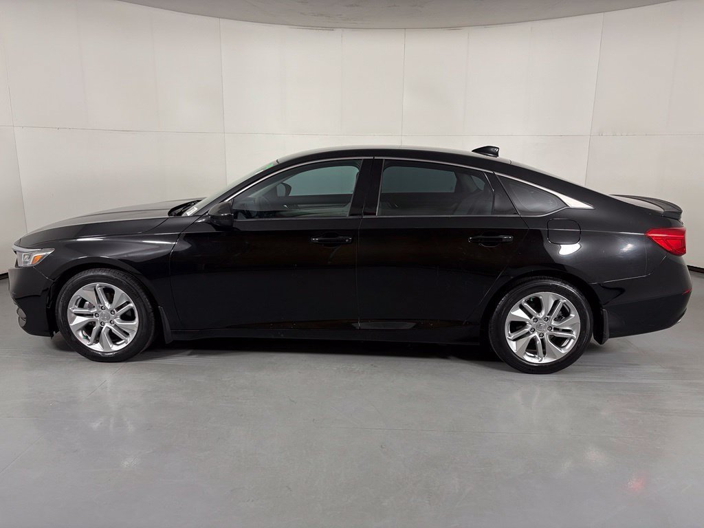 Used 2018 Honda Accord LX image 5