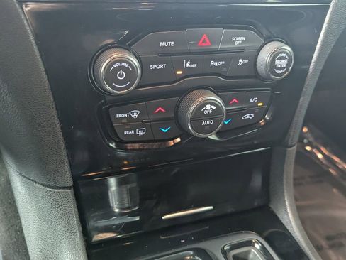 Used 2023 Chrysler 300 S w/ Comfort Group image 20