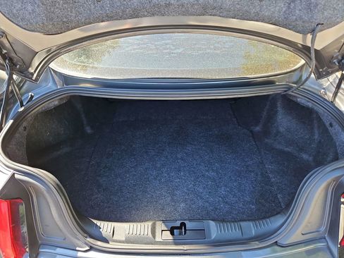 Used 2019 Ford Mustang GT RWD image 26