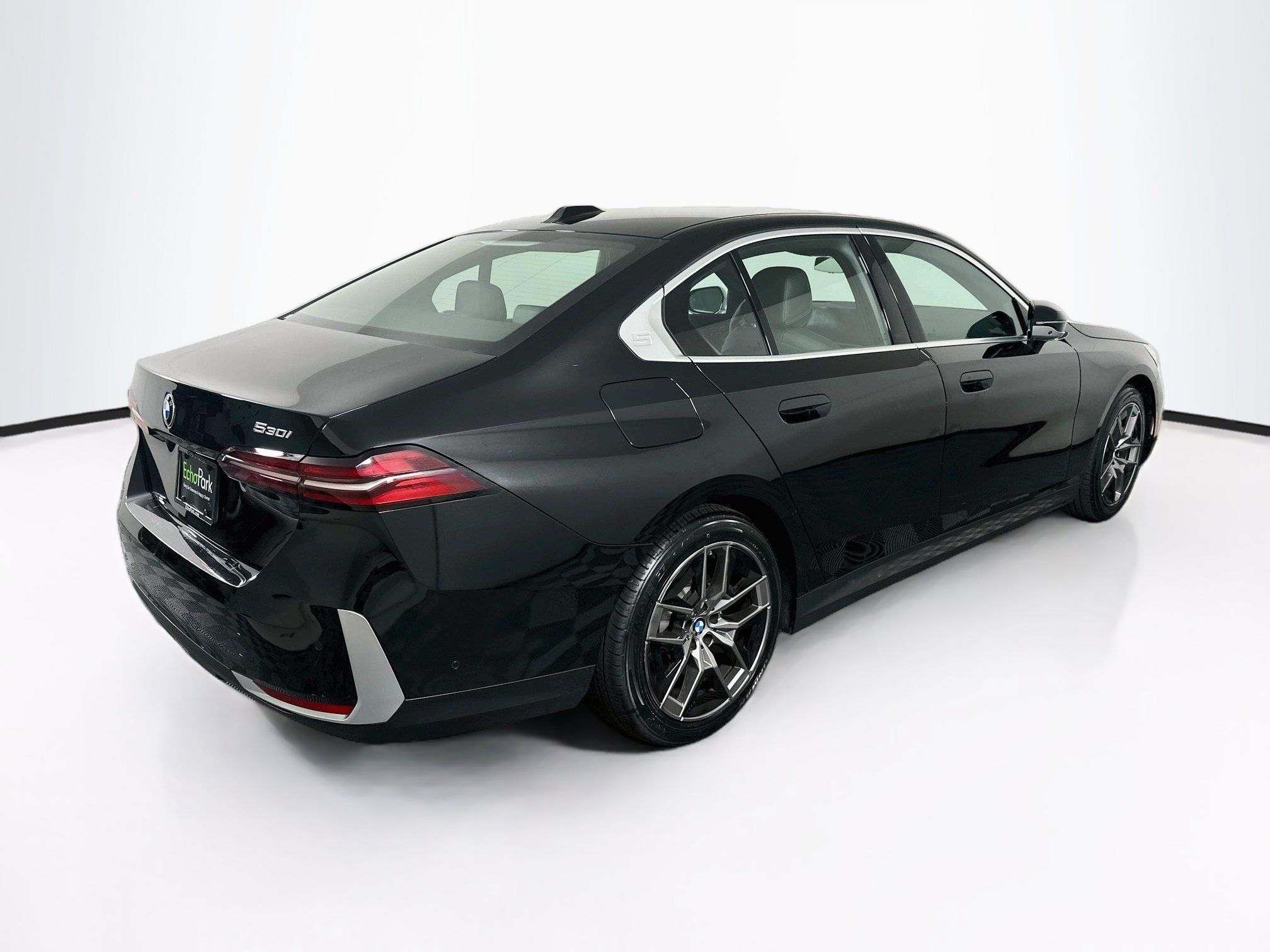 Used 2026 BMW 530i RWD image 9