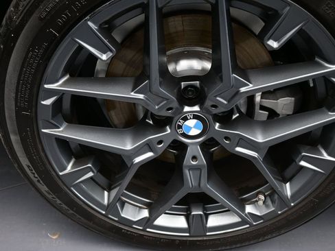 Used 2025 BMW 330i Sedan image 42