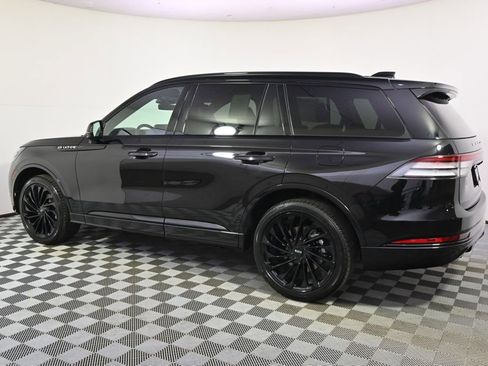 New 2026 Lincoln Aviator Reserve image 3