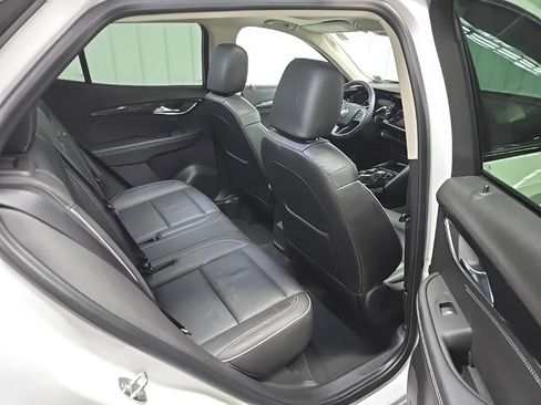 Used 2021 Buick Envision Essence w/ Technology Package I image 18