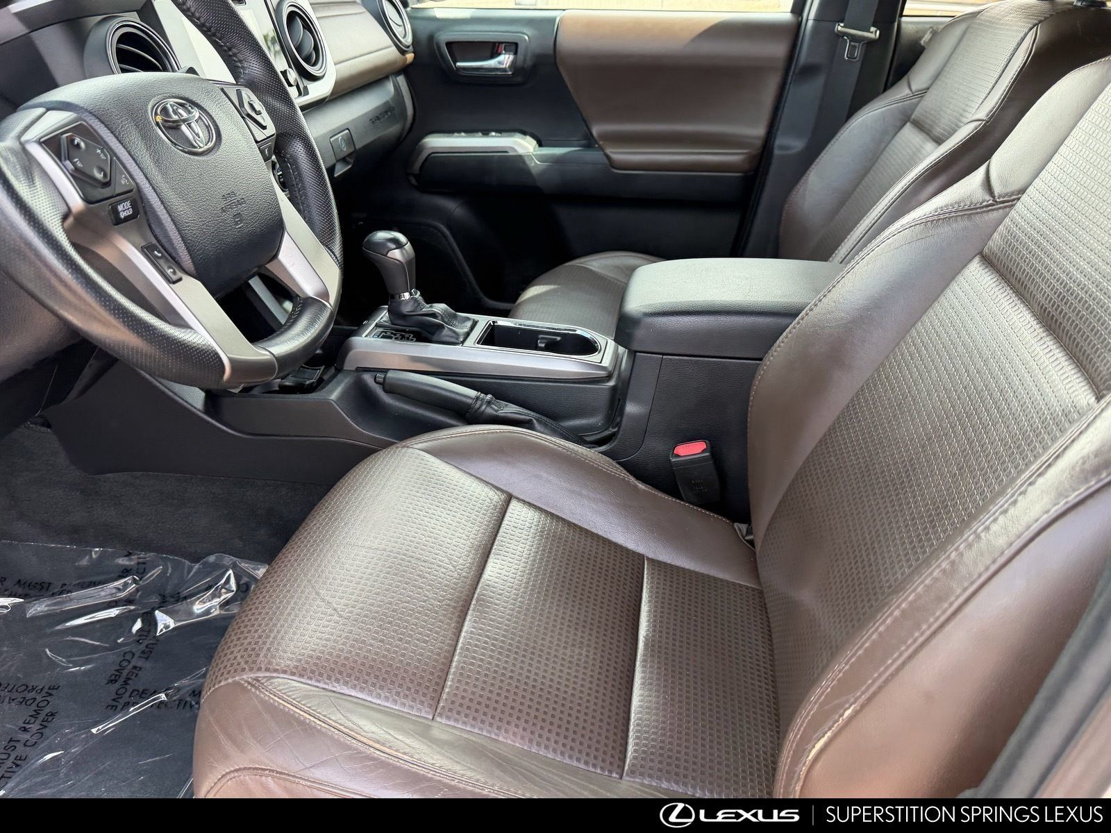 Used 2016 Toyota Tacoma Limited w/ Towing Package AWD/4WD image 21