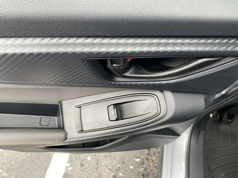 Used 2022 Subaru Crosstrek 2.5i Sport w/ Moonroof Package image 17