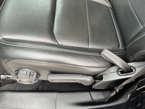 Used 2023 Jeep Wrangler Sahara w/ Cold Weather Group image 18