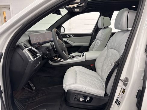 New 2026 BMW X7 xDrive40i image 16