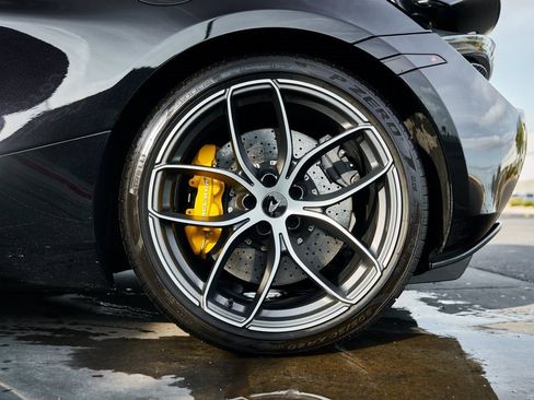 Used 2021 McLaren 720S image 28