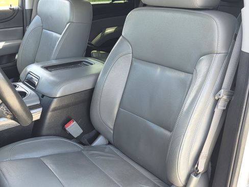 Used 2015 Chevrolet Tahoe LT RWD image 13