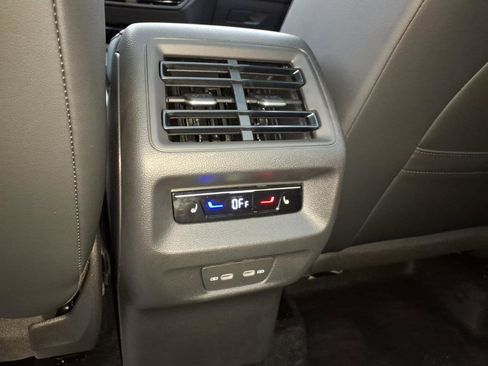 New 2026 Volkswagen Tiguan SEL R-Line image 7