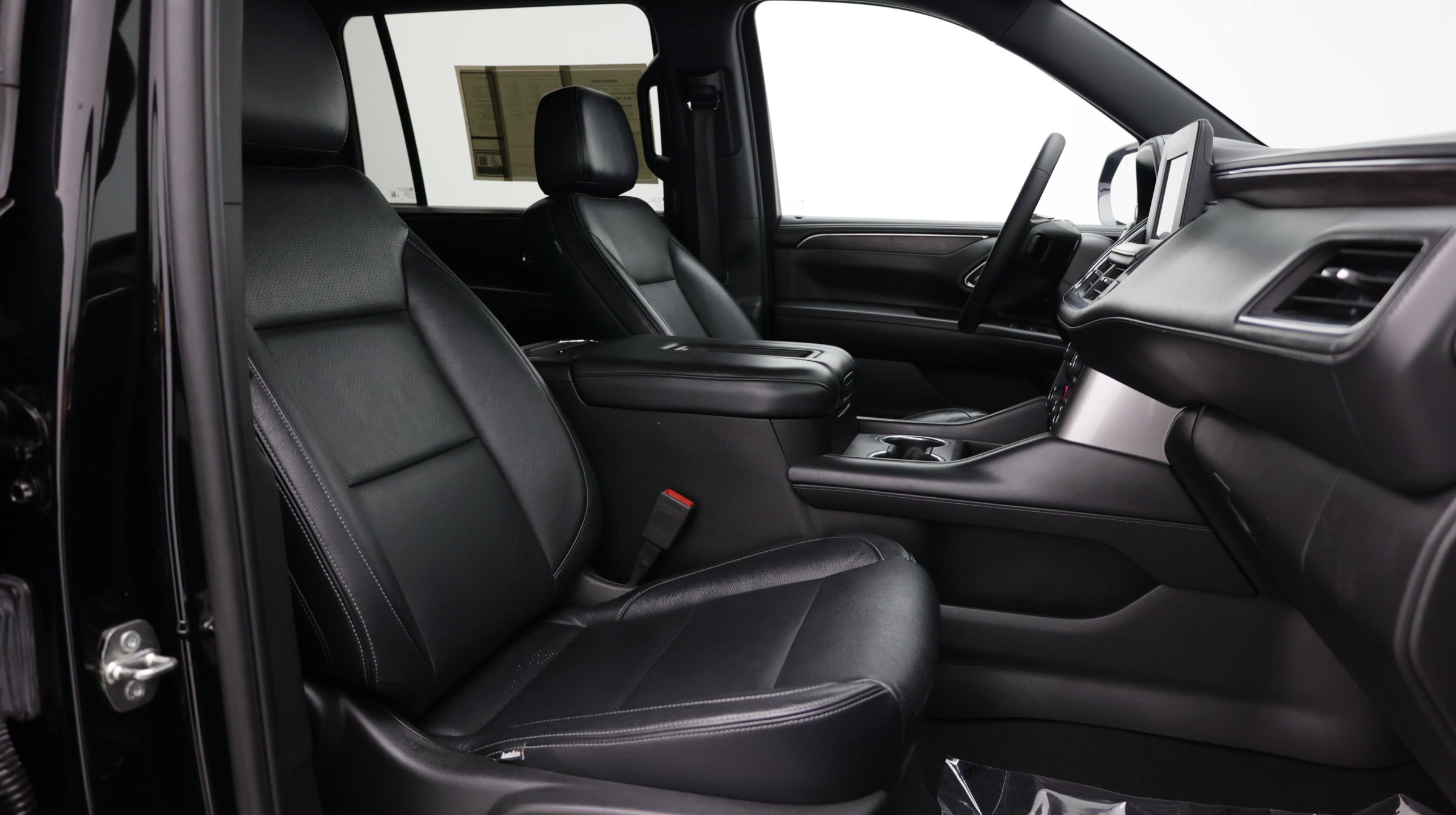 Used 2023 Chevrolet Suburban LS w/ Driver Alert Package RWD image 39