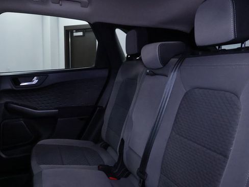 Used 2020 Ford Escape SE image 13