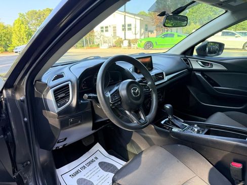 Used 2017 MAZDA MAZDA3 Sport FWD image 19