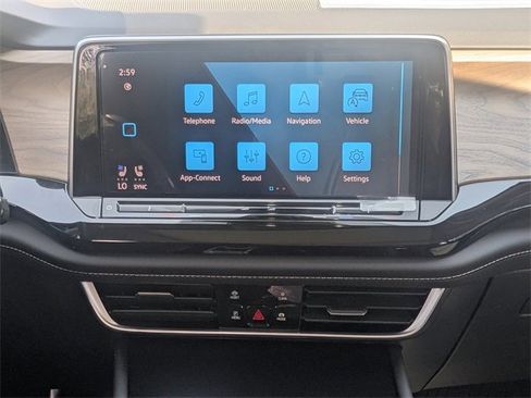 New 2026 Volkswagen Atlas SE image 18