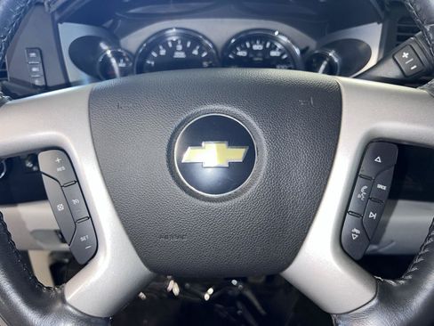 Used 2010 Chevrolet Silverado 2500 LT w/ Interior Plus Package RWD image 50