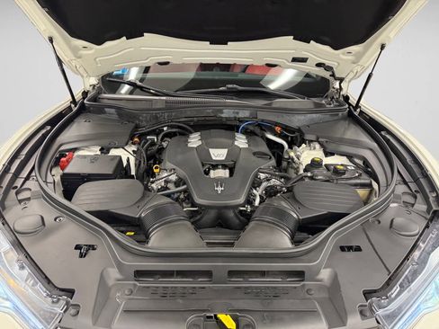 Used 2022 Maserati Levante GT image 8