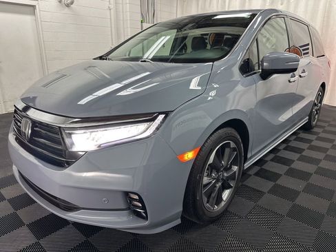 Used 2024 Honda Odyssey Elite image 4