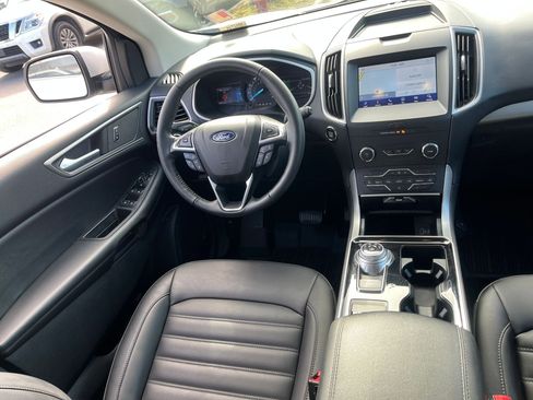 Used 2020 Ford Edge SEL image 23