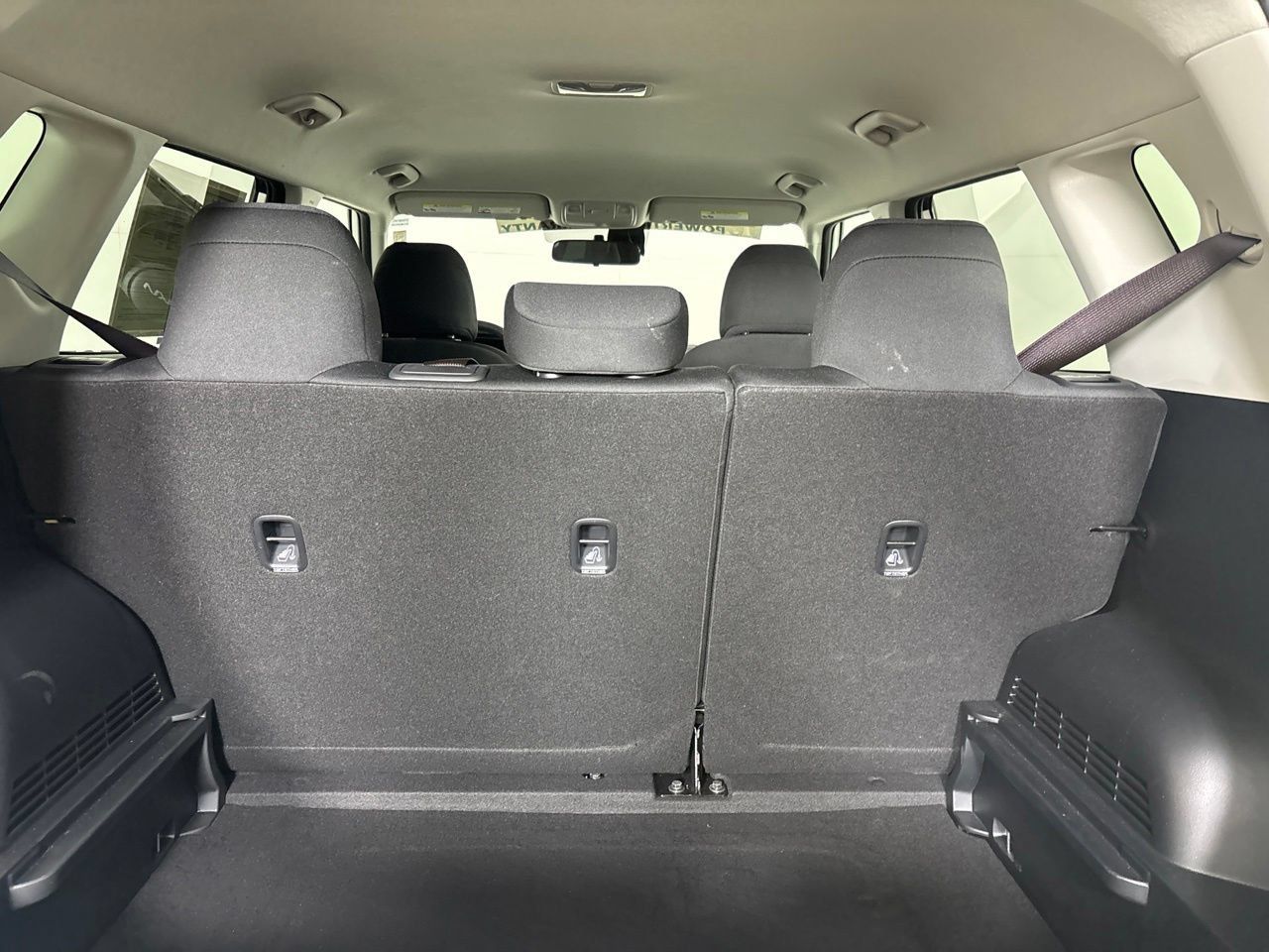 Used 2025 Kia Soul LX w/ LX Technology Package FWD image 24