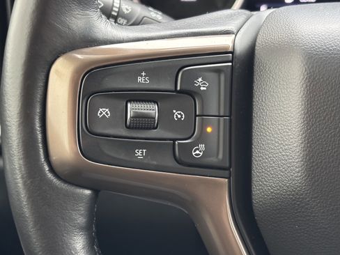 Used 2020 Chevrolet Silverado 1500 High Country w/ Technology Package image 36