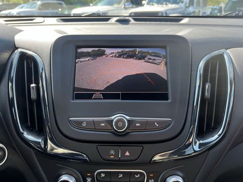 Used 2023 Chevrolet Equinox RS AWD/4WD image 19