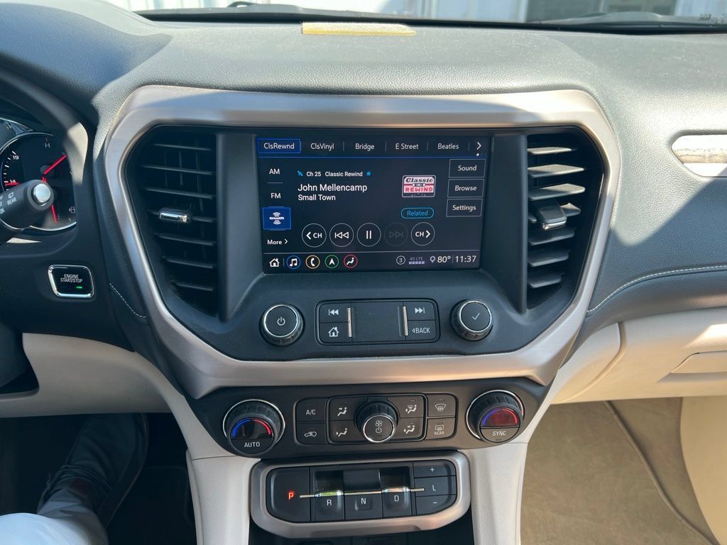Used 2020 GMC Acadia Denali w/ Technology Package FWD image 22