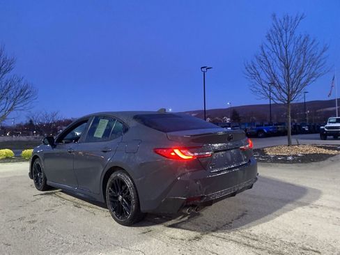 Used 2025 Toyota Camry XSE image 4