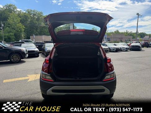 Used 2022 Hyundai Kona SE AWD/4WD image 19