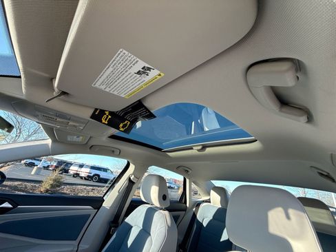 New 2026 Volkswagen Jetta SE image 22