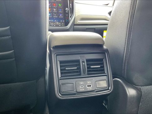 Certified 2026 Subaru Forester Premium AWD/4WD image 38