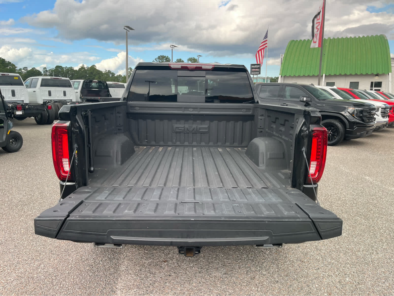Used 2024 GMC Sierra 1500 Denali AWD/4WD image 22