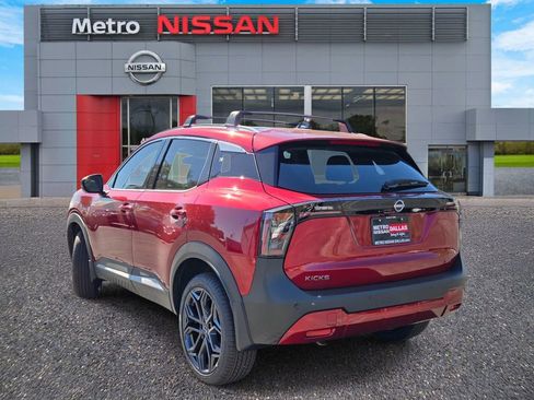 New 2026 Nissan Kicks SR image 4
