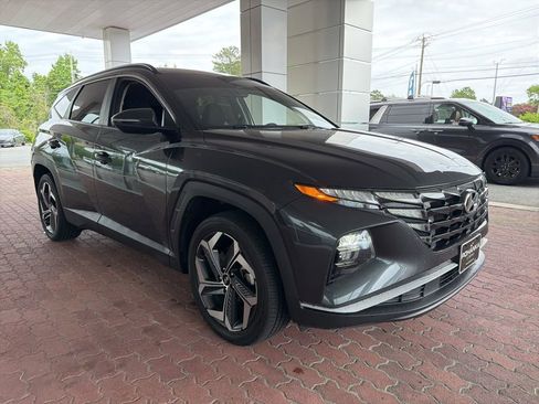 Used 2022 Hyundai Tucson SEL w/ Convenience Package FWD image 2
