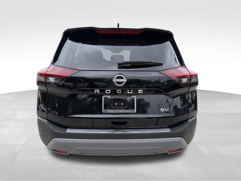 Used 2023 Nissan Rogue SV image 7