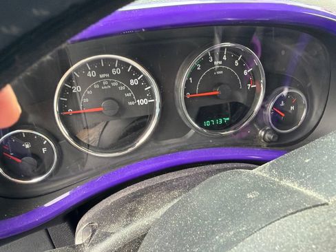 Used 2017 Jeep Wrangler Unlimited Sahara AWD/4WD image 6