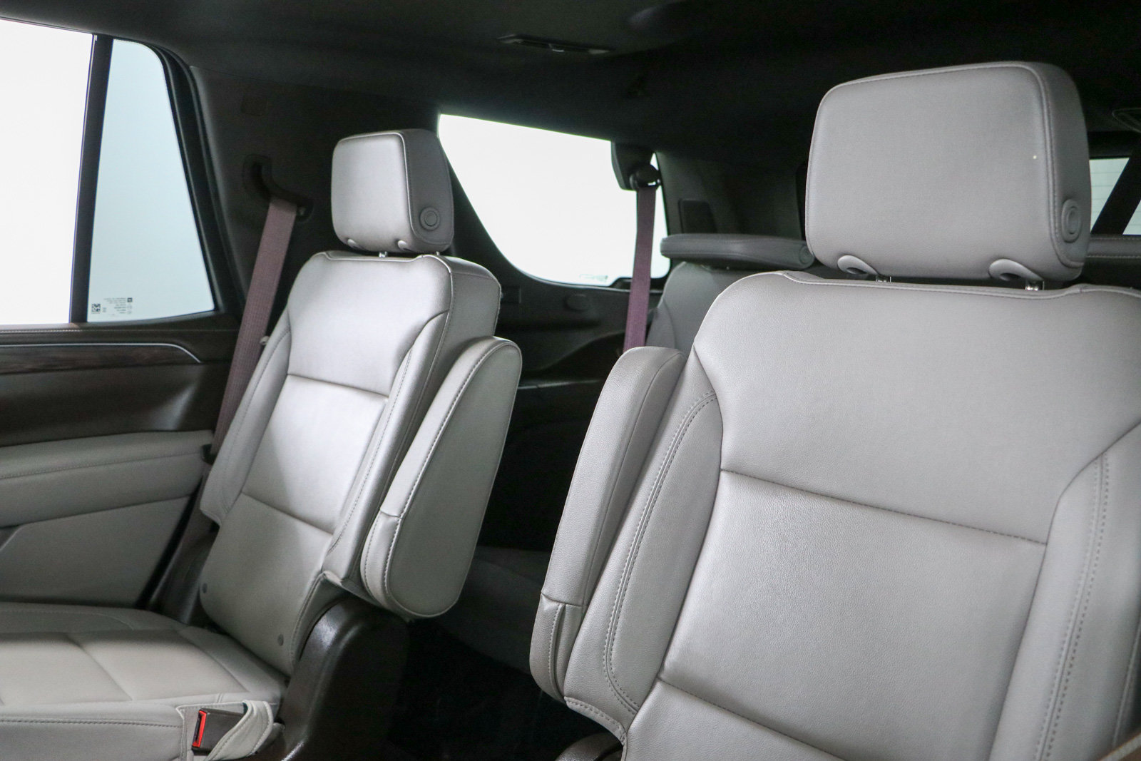 Used 2023 Chevrolet Tahoe Z71 w/ Luxury Package AWD/4WD image 28