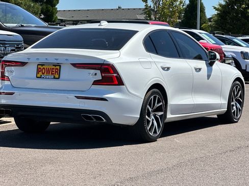 Used 2019 Volvo S60 T6 Momentum w/ Multimedia Package AWD/4WD image 4