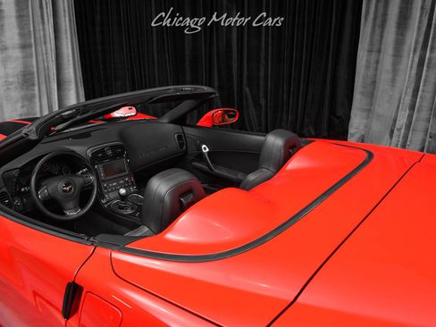 Used 2013 Chevrolet Corvette 427 w/ 1SB Preferred Equipment Group RWD image 36