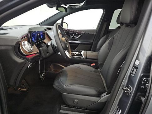 Used 2023 Mercedes-Benz EQE 500 4MATIC SUV w/ Pinnacle Trim Package image 3