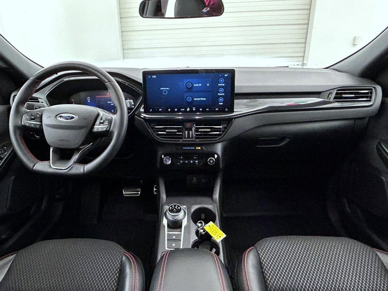 Used 2024 Ford Escape ST-Line w/ Tech Pack #1 AWD/4WD image 13