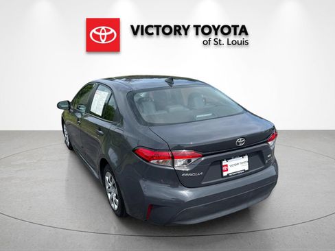 Used 2025 Toyota Corolla LE FWD image 5