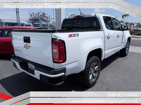 Used 2017 Chevrolet Colorado Z71 AWD/4WD image 4