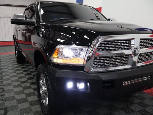 Used 2015 RAM 2500 Laramie w/ Convenience Group AWD/4WD image 23