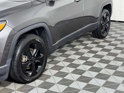 Used 2020 Jeep Compass Latitude AWD/4WD image 13