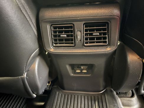 Used 2021 Toyota RAV4 SE w/ Weather & Moonroof Package image 24