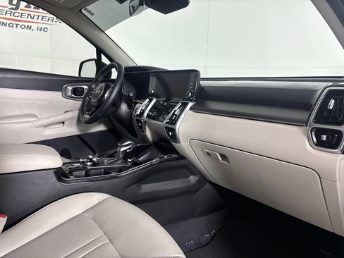 Used 2023 Kia Sorento SX AWD/4WD image 36