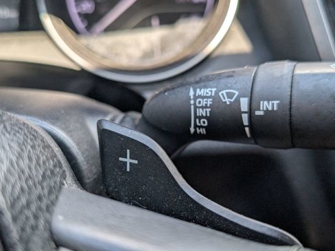 Used 2022 Toyota Camry SE FWD image 33