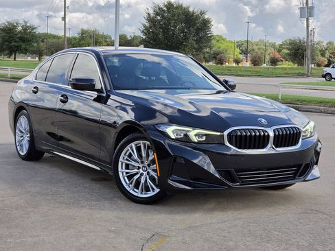 Used 2024 BMW 330i Sedan w/ Convenience Package RWD image 2