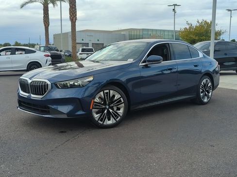 Used 2026 BMW 530i w/ Premium Package RWD image 2